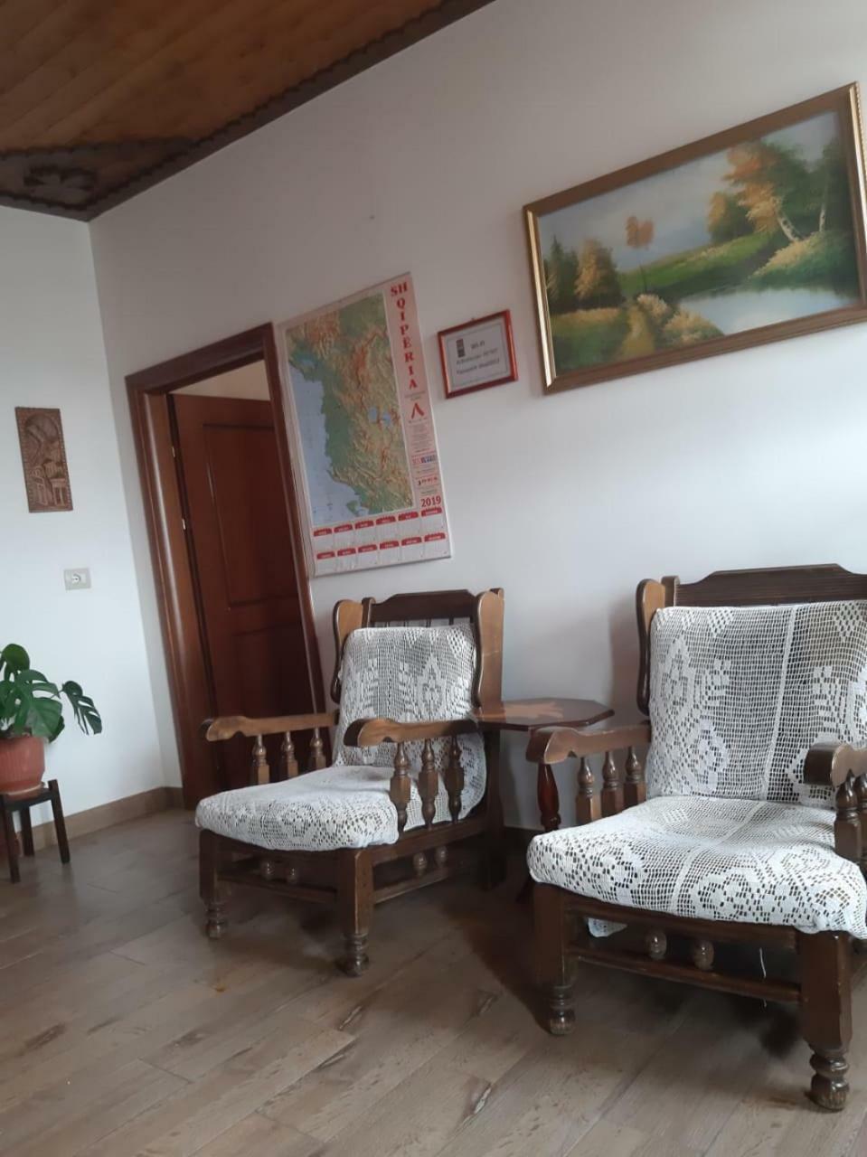 B&Bsheshalliu Berat Exterior photo