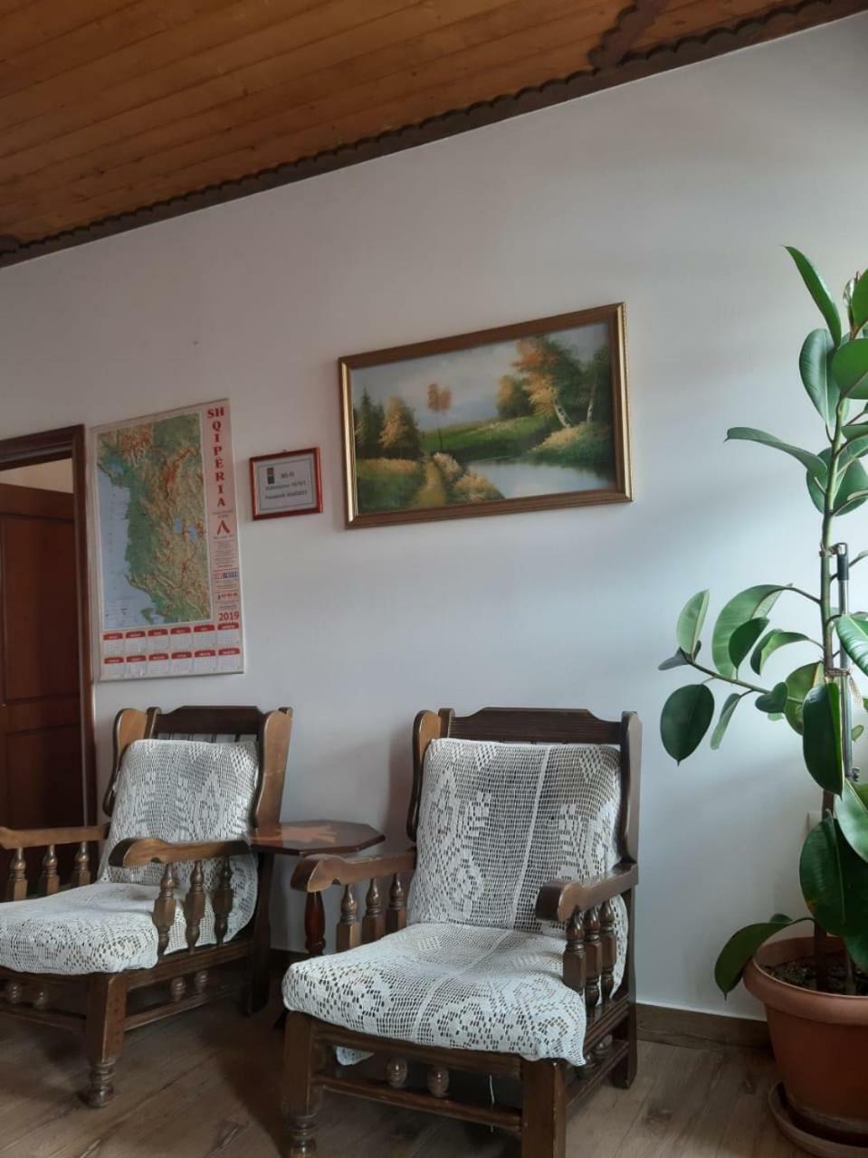 B&Bsheshalliu Berat Exterior photo
